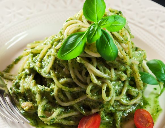 Spaghetti al pesto - Belcapo